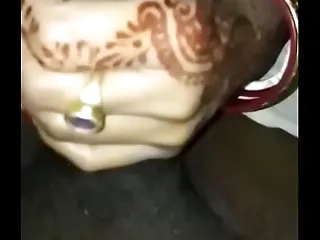 Desi wife sucking lund