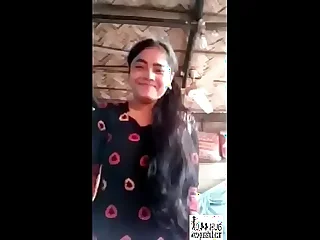 Desi village Indian Girlfreind showing breast and pussy for day